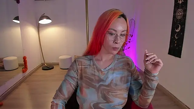 Snapshot of Kat_Art chatting on 01/03/25, 02:10 Kat Art online show from 01/03/25, 02:10