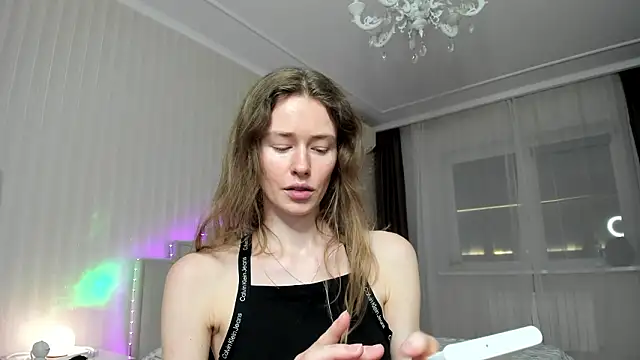 ooksiiii online show from 02/19/26, 09:00