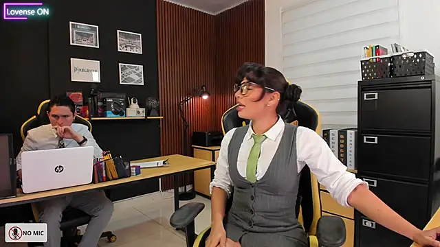 Office Naughty Girl online show from 03/18/25, 04:59