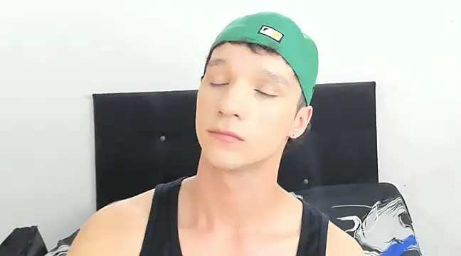 Snapshot of angelcortes chatting on 01/16/25, 11:48 angelcortes online show from 01/16/25, 11:48