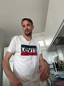 julian333 online show from 03/19/25, 02:02