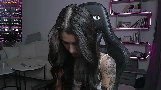 vinkitinkii online show from 02/17/25, 06:42