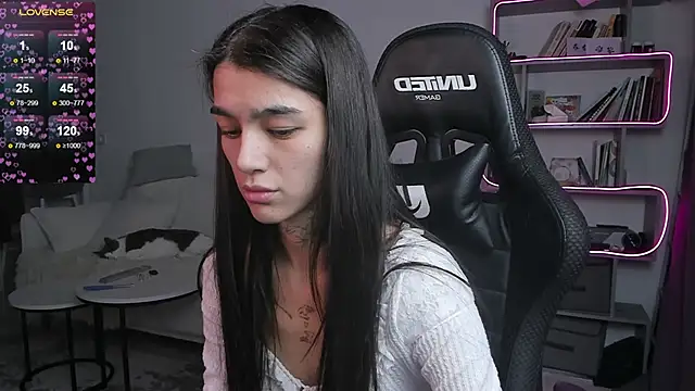 vinkitinkii online show from 02/19/25, 09:39