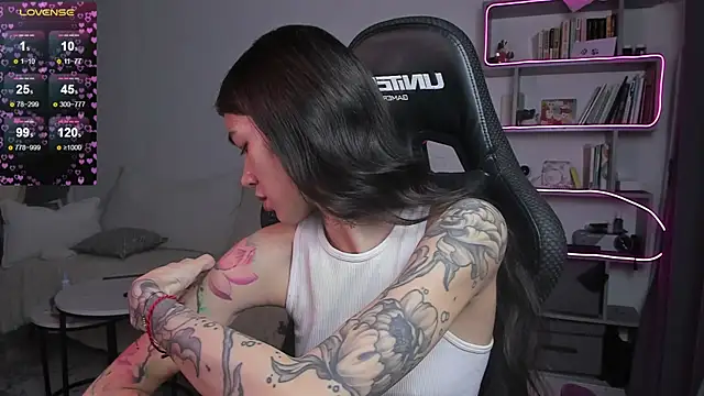 vinkitinkii online show from 02/27/25, 06:40