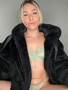 petrouchkaaa  online show from 01/19/25, 08:51