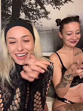 petrouchkaaa  online show from 02/13/25, 08:45