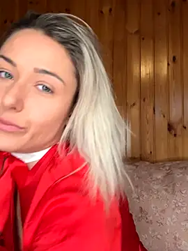 petrouchkaaa  online show from 12/21/25, 10:11