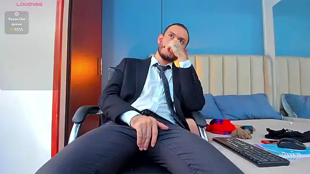 jeanpiere  online show from 02/09/25, 02:29