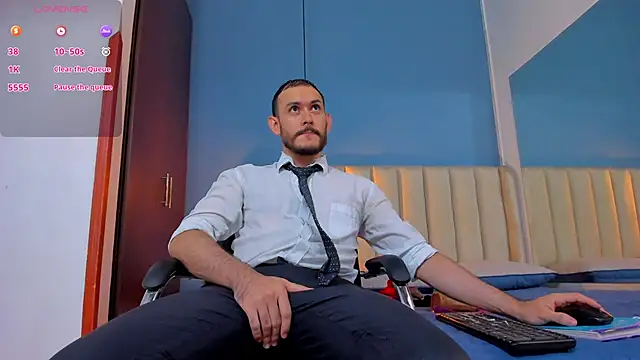 jeanpiere  online show from 02/12/25, 04:01