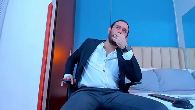 jeanpiere  online show from 09/14/25, 11:15