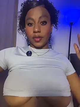 charlotteeruss online show from 06/12/26, 05:28