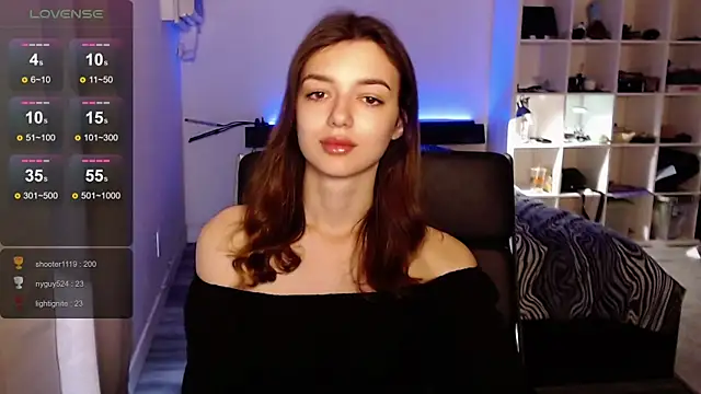 Snapshot of olivia_jeas chatting on 03/07/25, 07:27 olivia jeas online show from 03/07/25, 07:27