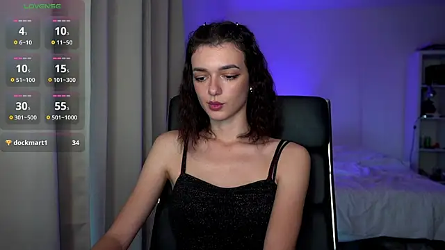 Snapshot of olivia_jeas chatting on 09/24/25, 10:46 olivia jeas online show from 09/24/25, 10:46