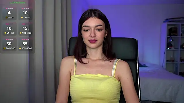 Snapshot of olivia_jeas chatting on 10/15/25, 11:16 olivia jeas online show from 10/15/25, 11:16