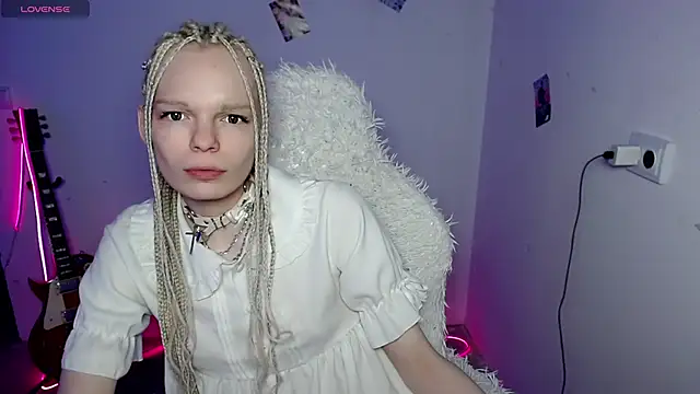 Emily Nyaffee online show from 01/08/26, 05:10