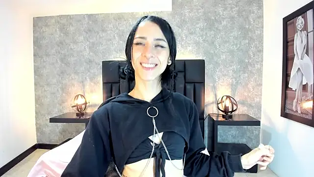 Snapshot of lhiamfit chatting on 01/07/25, 06:27 lhiamfit online show from 01/07/25, 06:27