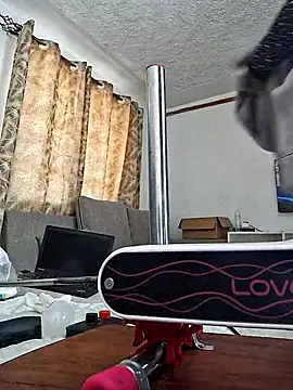 hornycreamybabe online show from 03/04/25, 09:40