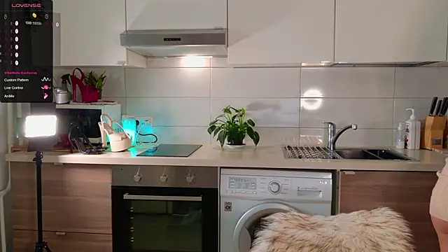 MissLovex online show from 10/07/25, 02:42