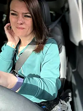 LadyLena1 online show from 10/04/25, 07:12