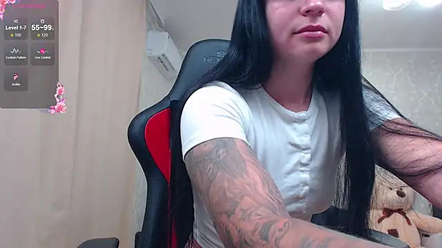 JuicyJess online show from 07/03/26, 07:53