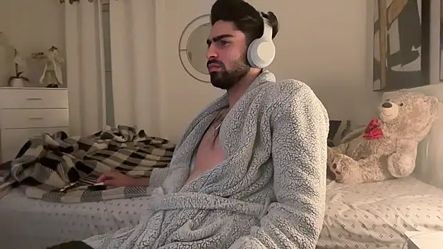 Carlos-195- online show from 11/01/25, 06:04