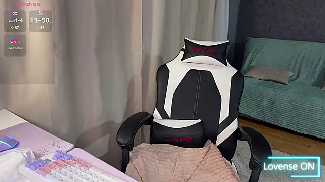 EmmySuiyugh online show from 01/24/25, 03:34