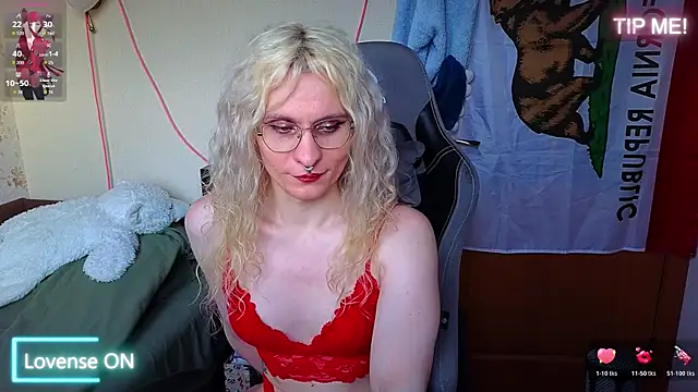 Lori Myaf online show from 04/07/26, 03:45