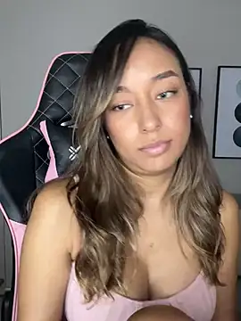 DianaHopson online show from 02/04/25, 12:33