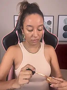 DianaHopson online show from 03/19/25, 11:17