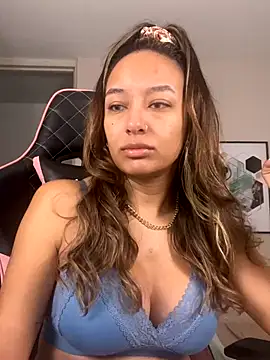 DianaHopson online show from 09/21/25, 11:23