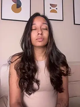 Snapshot of DianaHopson chatting on 07/17/26, 10:33 DianaHopson online show from 07/17/26, 10:33