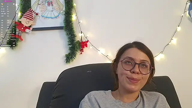 Snapshot of irinasweet27 chatting on 12/15/24, 02:19 irinasweet27 online show from 12/15/24, 02:19