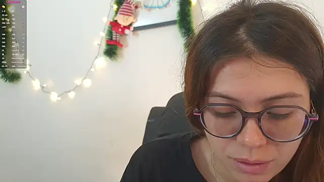 Snapshot of irinasweet27 chatting on 12/20/24, 11:43 irinasweet27 online show from 12/20/24, 11:43
