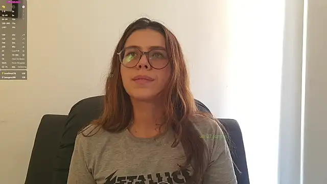 Snapshot of irinasweet27 chatting on 01/19/25, 04:46 irinasweet27 online show from 01/19/25, 04:46