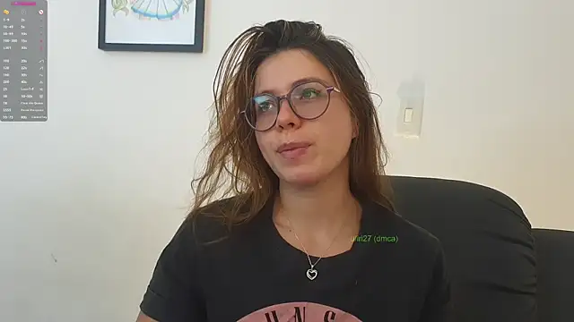 Snapshot of irinasweet27 chatting on 01/29/25, 10:58 irinasweet27 online show from 01/29/25, 10:58