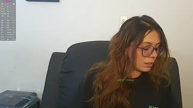 Snapshot of irinasweet27 chatting on 03/08/25, 12:22 irinasweet27 online show from 03/08/25, 12:22