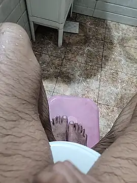 Snapshot of surfer_fun29 chatting on 12/09/24, 03:50 surfer fun29 online show from 12/09/24, 03:50