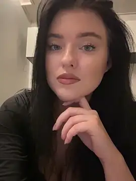 Angela Fosterr online show from 11/22/25, 03:33