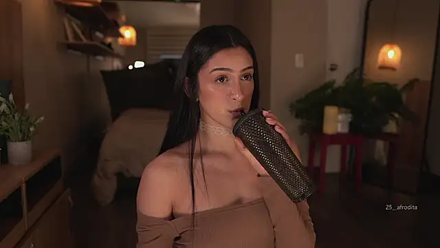 Snapshot of afrodita__25 chatting on 09/16/25, 12:00 afrodita 25 online show from 09/16/25, 12:00