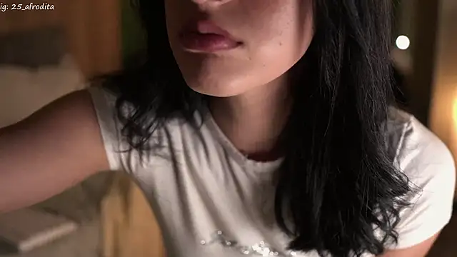 Snapshot of afrodita__25 chatting on 11/27/25, 11:29 afrodita 25 online show from 11/27/25, 11:29