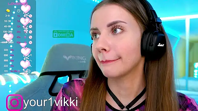 Snapshot of Vikki_Cheese chatting on 01/24/25, 01:57 Vikki Cheese online show from 01/24/25, 01:57