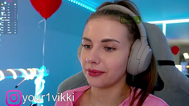 Snapshot of Vikki_Cheese chatting on 02/23/25, 04:39 Vikki Cheese online show from 02/23/25, 04:39