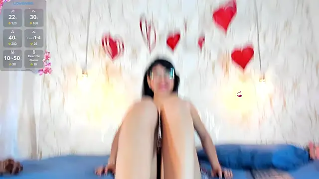 BRITANY WELLS  online show from 05/04/26, 12:34