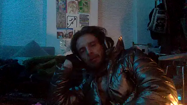 DownstairsSky online show from 12/25/24, 08:07