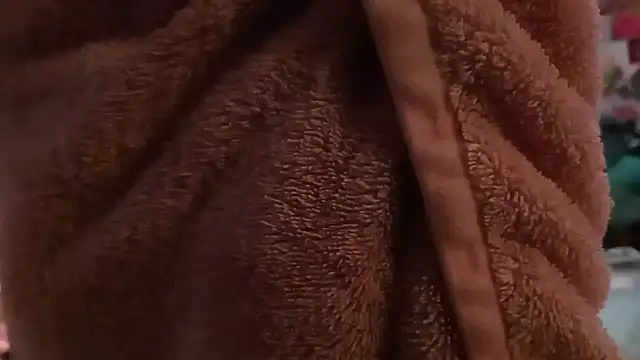 DownstairsSky online show from 01/11/25, 04:16