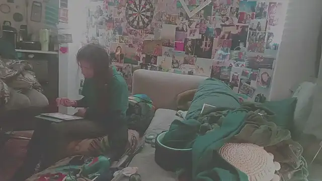 DownstairsSky online show from 02/04/25, 11:59