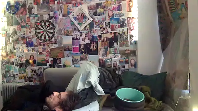 DownstairsSky online show from 02/07/25, 06:34