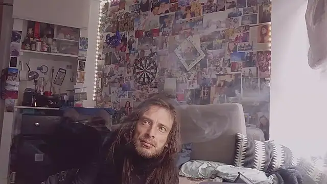 DownstairsSky online show from 03/06/25, 03:13