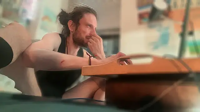 DownstairsSky online show from 10/05/25, 01:26