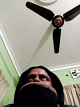 Snapshot of Niladri1410 chatting on 12/23/24, 03:23 Niladri1410 online show from 12/23/24, 03:23